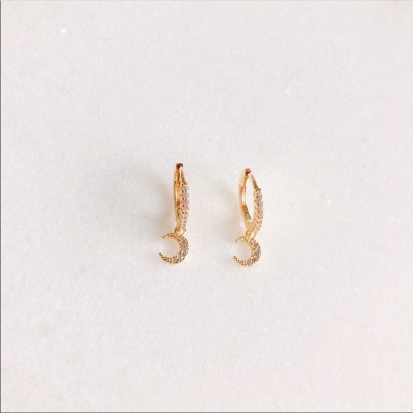 S925 silver moon hoop earrings - Picture 1 of 6